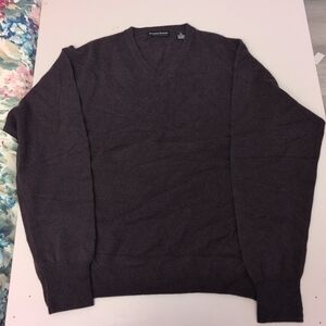 Joseph & Lyman V-Neck Sweater in Deep Red Cashmere XXL Woman